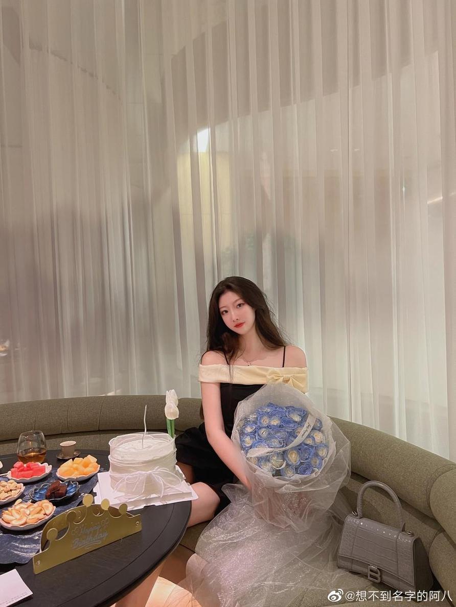 想不到名字的阿八玉藻前舞娘：细致精美的cos作品