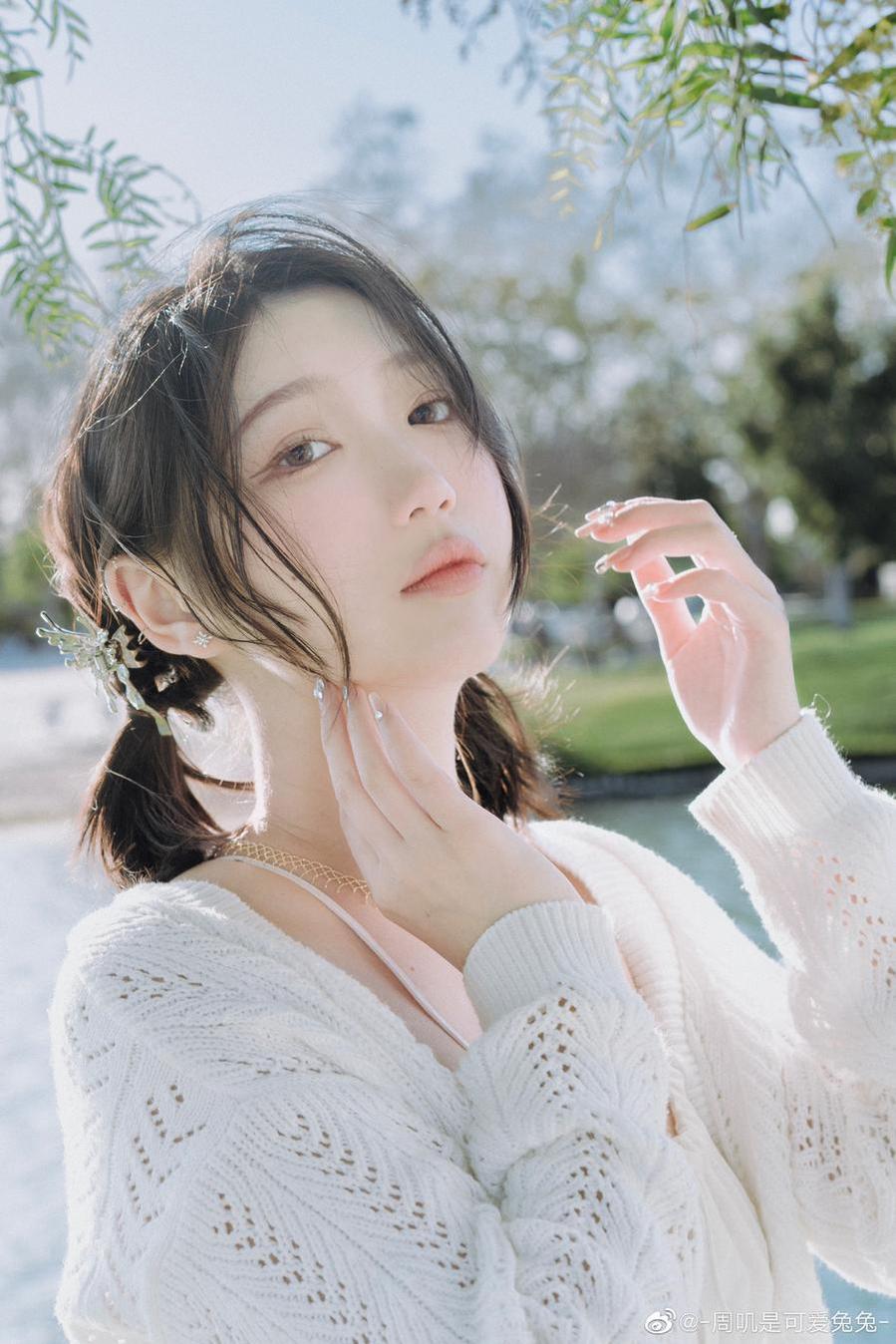 周叽是可爱兔兔18套合集,不容错过的cos必备分享。 - 夜精轩