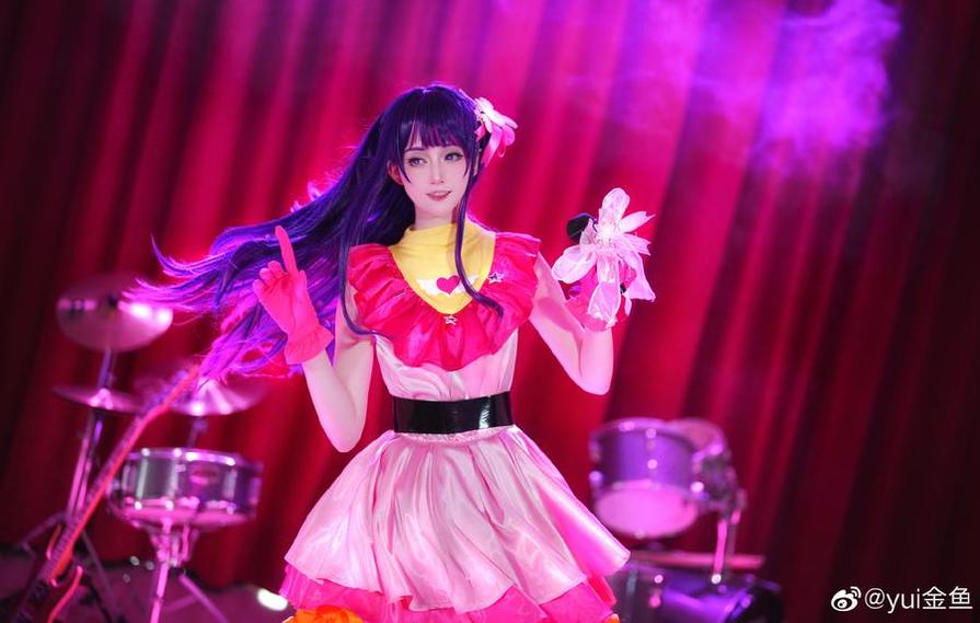 Yui金鱼毛衣图精选：超级精美的cosplay图片，一览无余