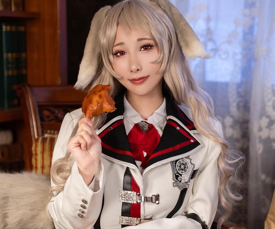 美到爆的cosplay神仙，haneame雨波圣路易斯的每一张作品都值得欣赏。
