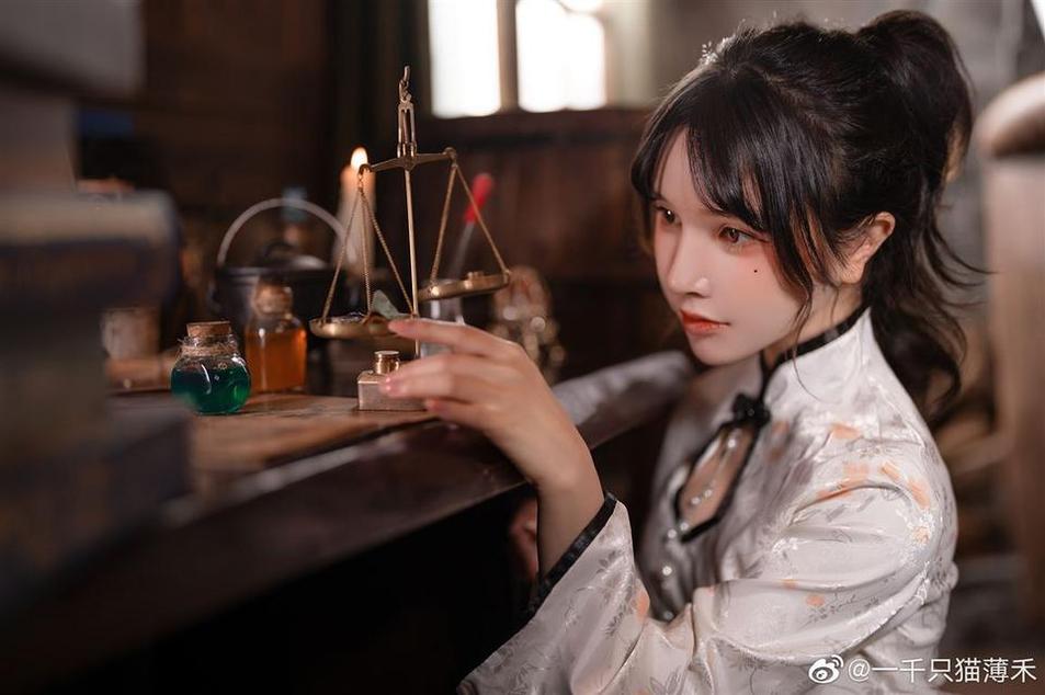揭秘一千只猫薄禾cos图集，绝美原图震撼呈现美少女战士