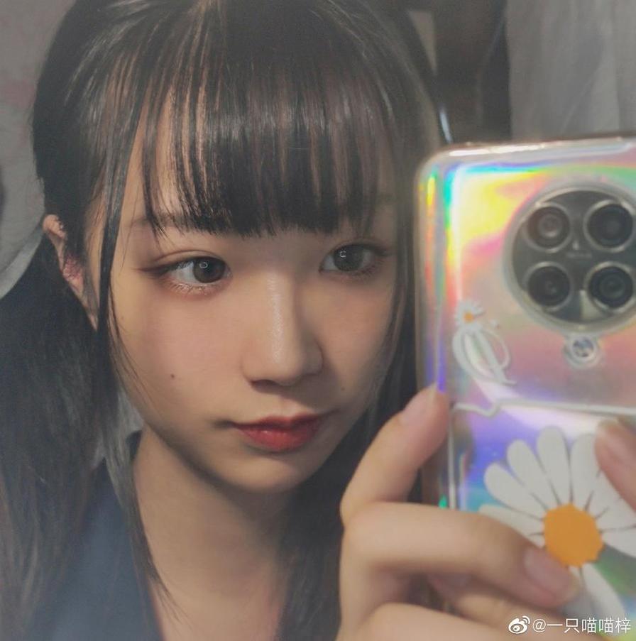 本次更新推出一只喵喵梓和服更多造型和作品，必看