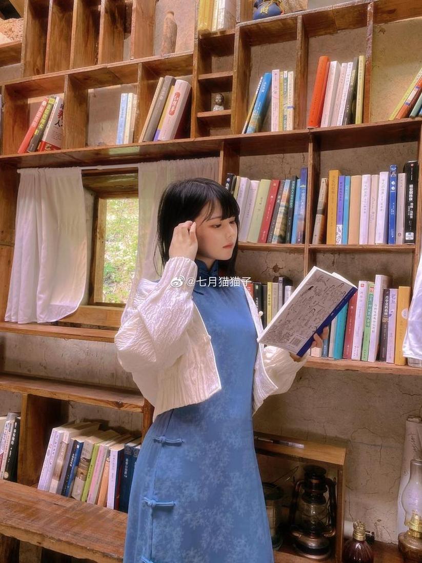 呆萌可爱的七月喵子可爱熊写真，让我们一起cos这个造型吧