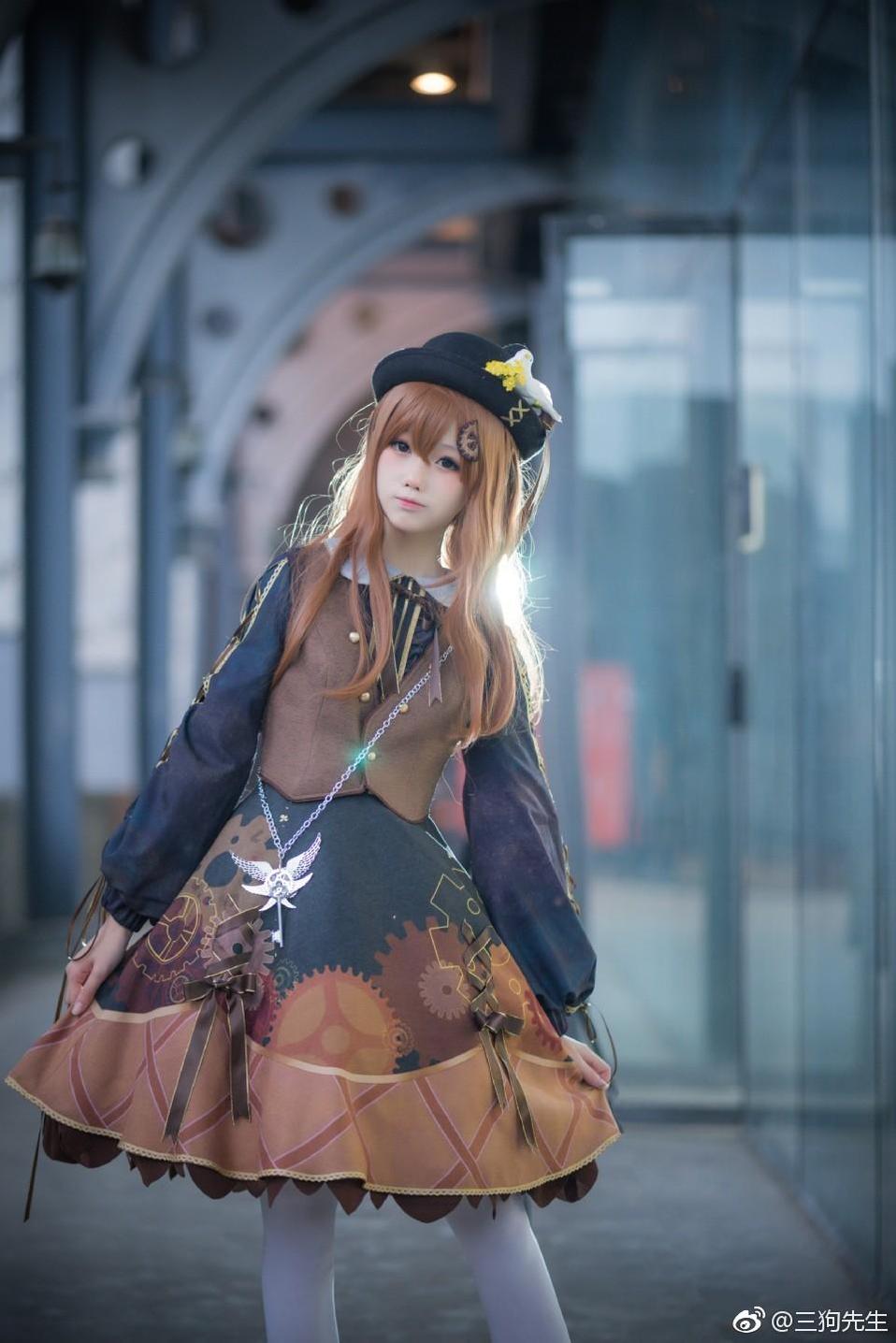 传奇居民三狗先生不断更新的cosplay原图套图，期待更多