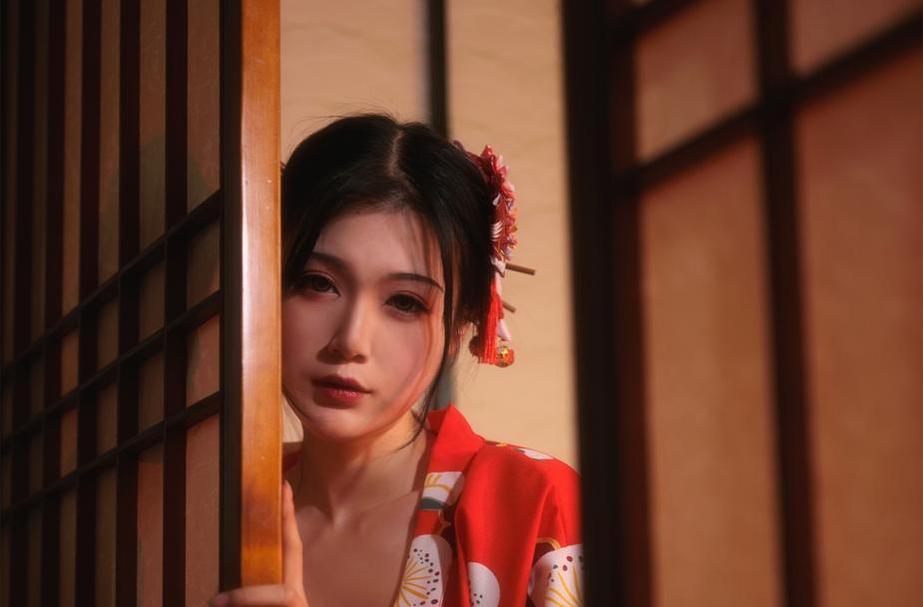 风姿绰约，大梨子不是御姐胡桃cos精美照片欣赏