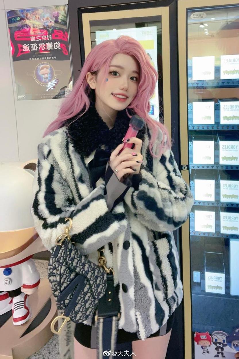天夫人图片精选美图大放送，沉浸cos世界的绝佳选择