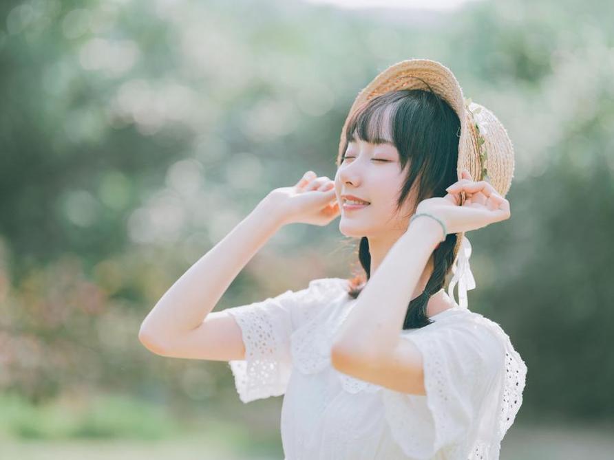 木绵绵owo猫系少女美图赏析，温婉如水。