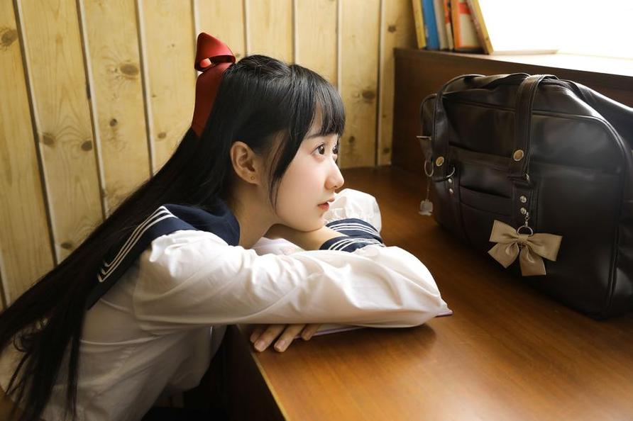 穿上木绵绵owojk水手服绵相随，迈出cosplay巨步