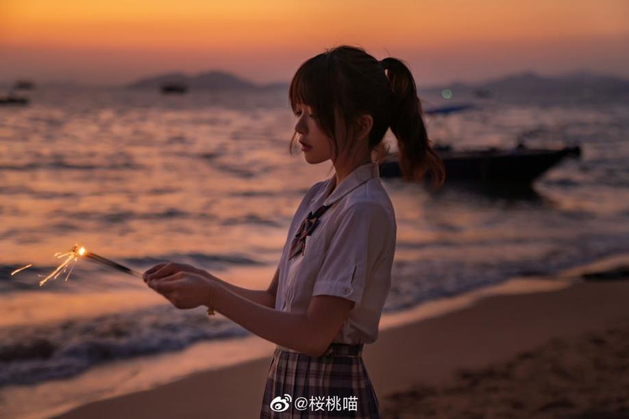 绝美桜桃喵的微博照片，你见过这样的美图吗？