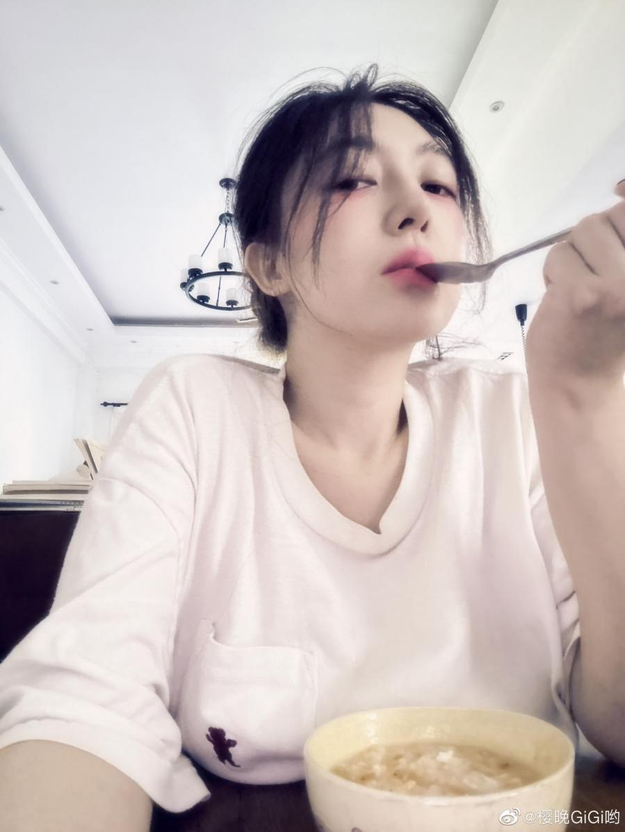 樱晚gigi微博怎么没了？一起来欣赏这些美图吧