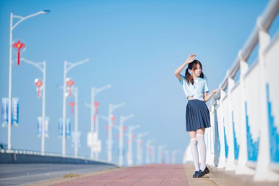 樱桃喵狼来了，分享最新cosplay图片