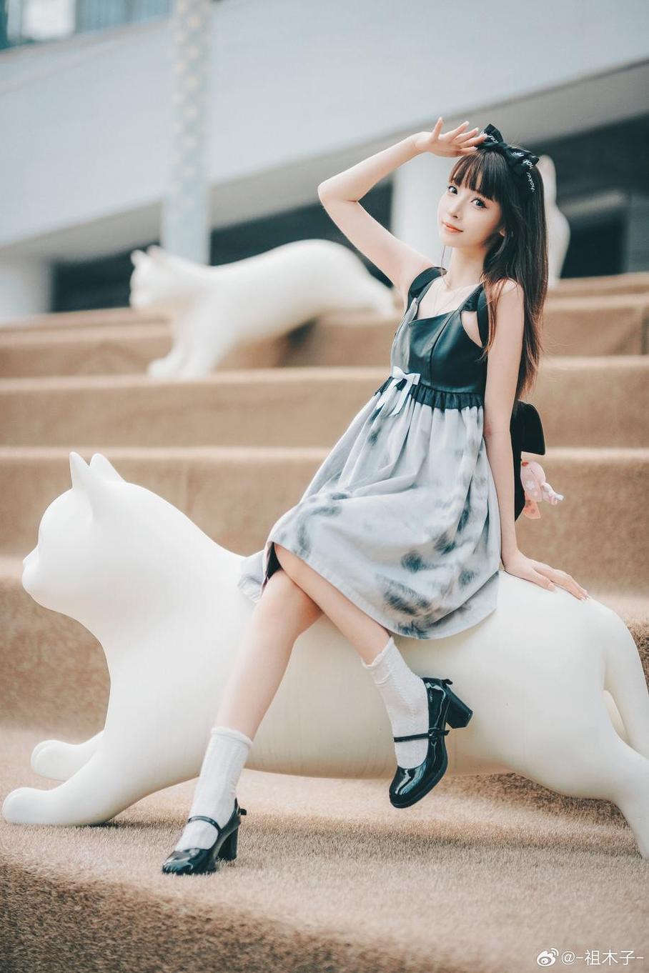 今天分享一组祖木子运动服美图~