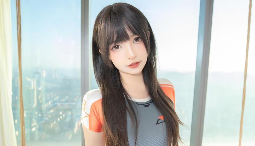 神乐坂真冬付费视角，极致高清cos作品美图