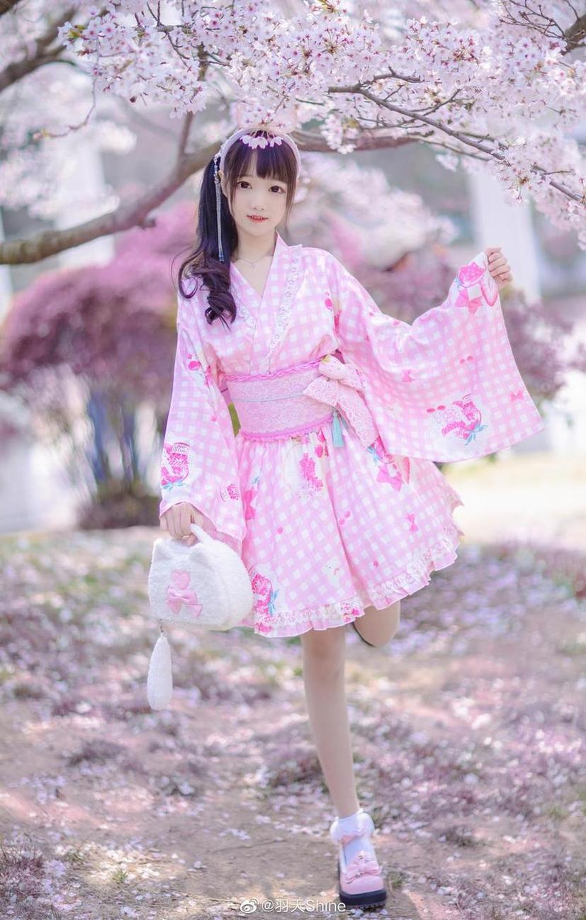 羽天shine玛修cosplay精选，感受漫画与现实的完美融合