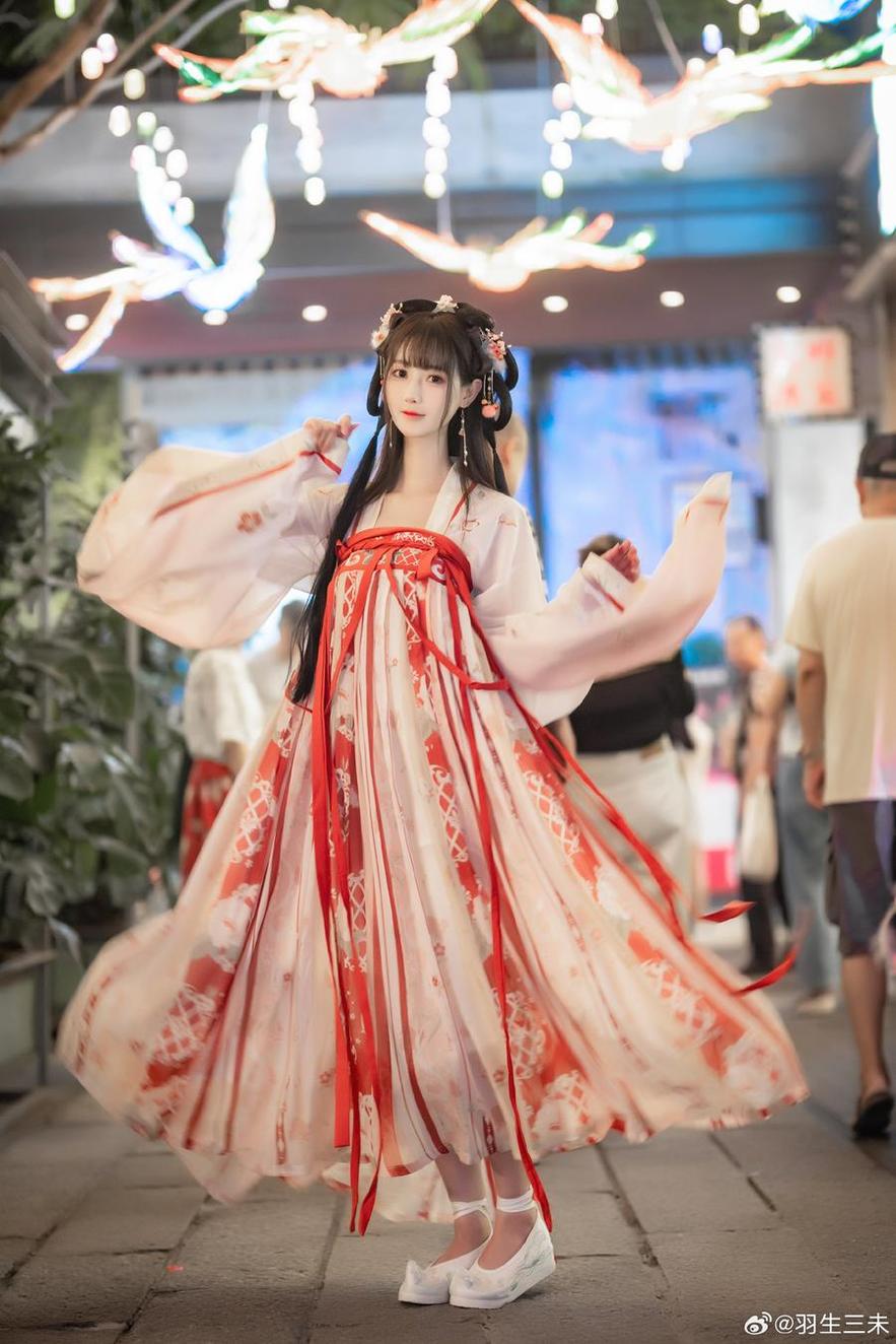 羽生三未花嫁cos美图：绝美摄影定制收藏