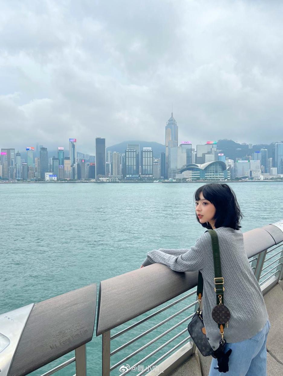 舞小喵cos魅魔原图：妖艳之美尽在瞬间永恒