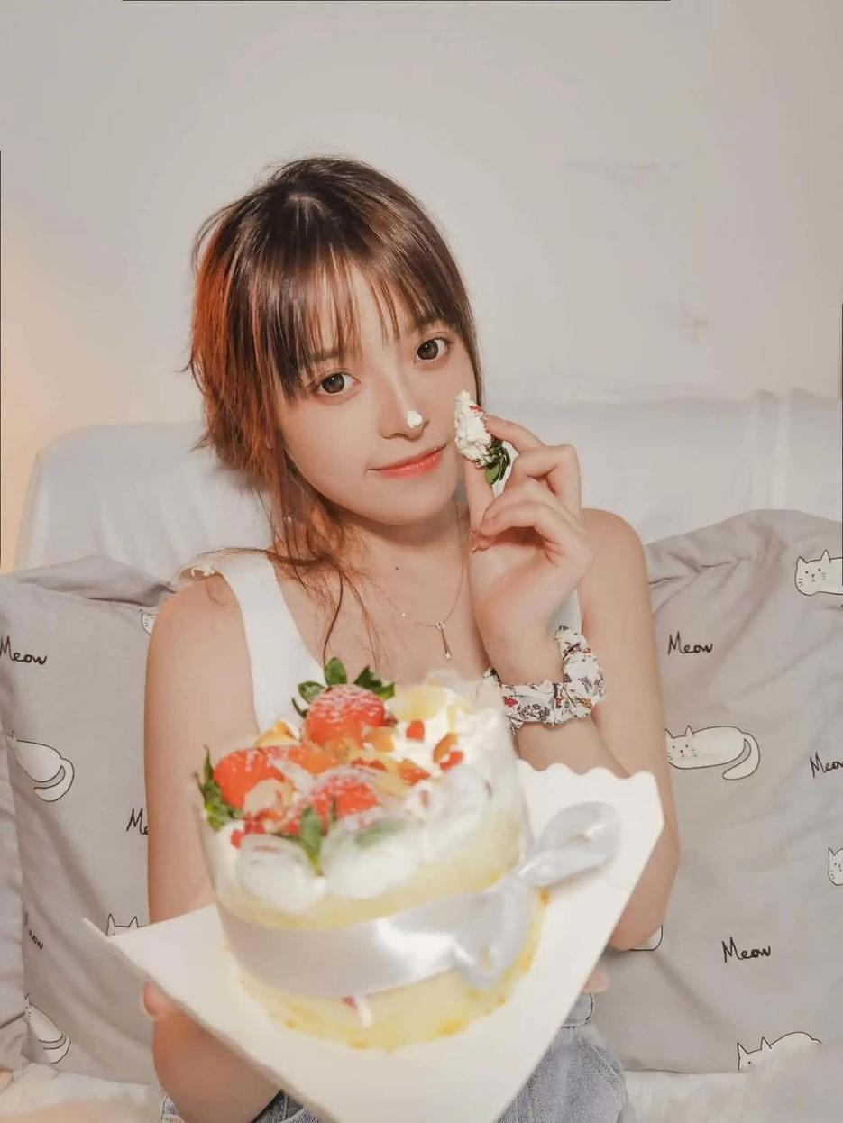 草莓味的奈奈兔个人资料：奈奈兔cosplay原图欣赏