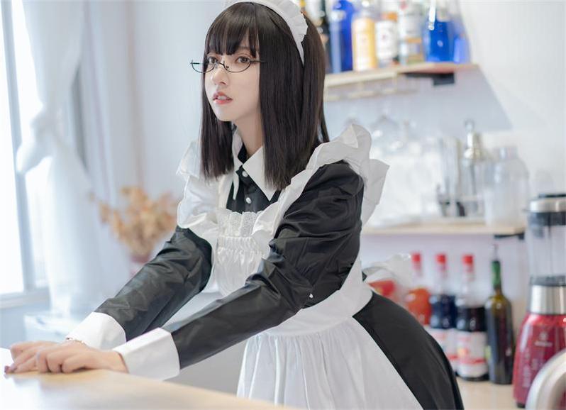 刚刚收到小姐姐的cosplay照片，绝对是原图哦！可以上过期米线免费在线看看