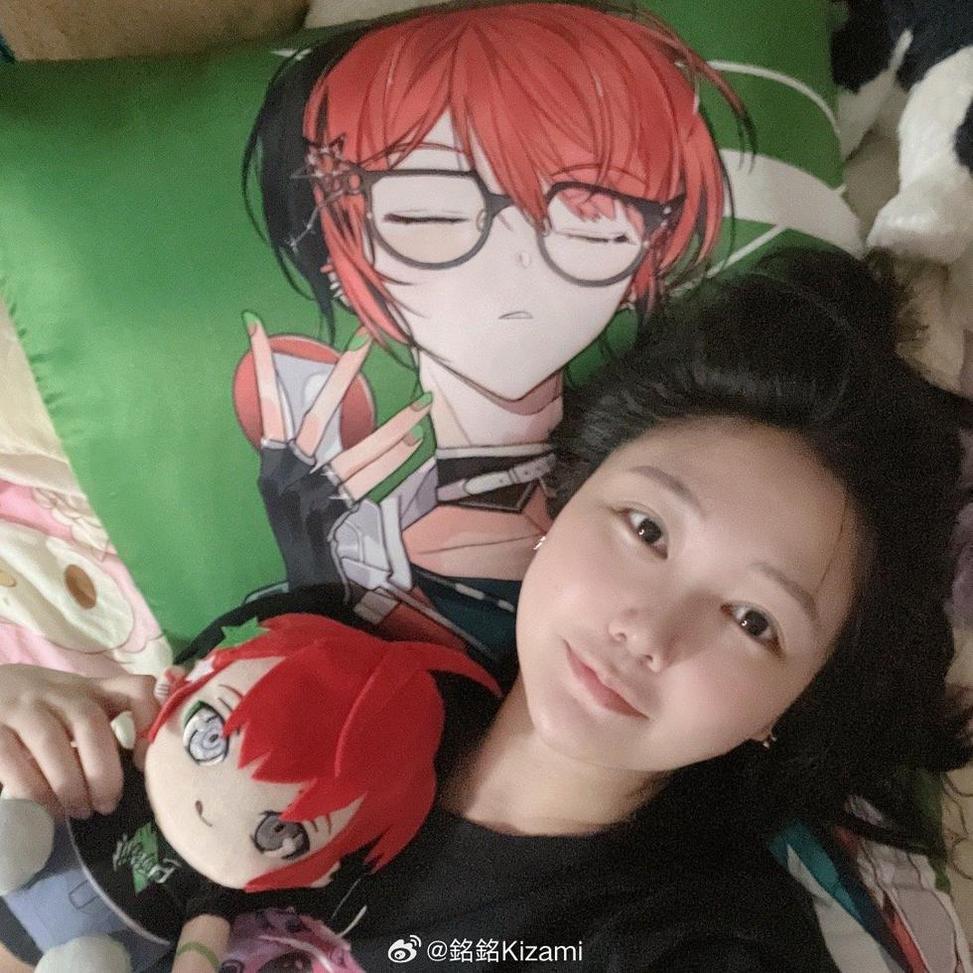 铭铭kizamiins再次完美演绎的cos美图集