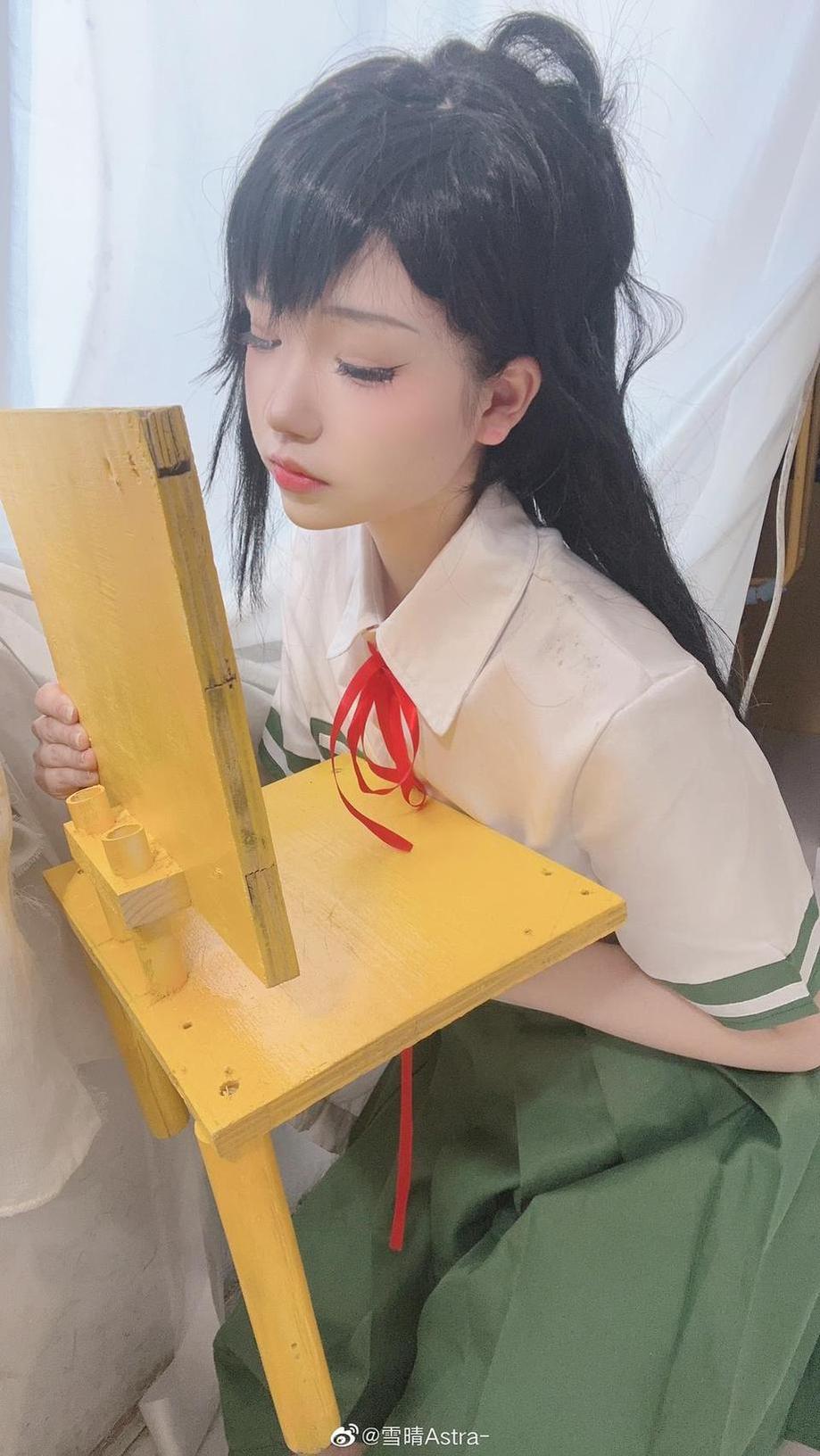 雪晴嘟嘟必应无删原图，感受cos作品原汁原味的魅力。