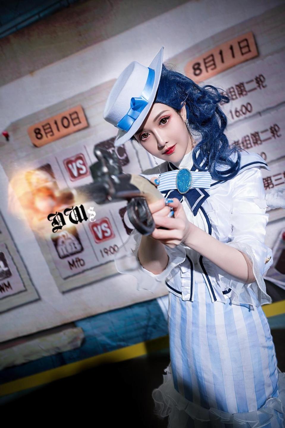 由露儿大魔王的真实姓名精心设计的cos服装和照片分享