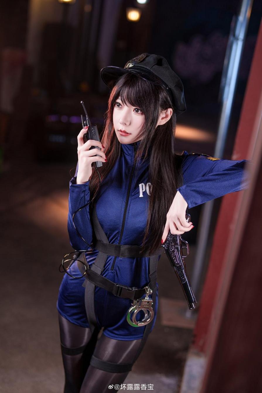 微博香草喵露露的摄影作品合集，这些原图cosplay作品展现了她的独特艺术风格。